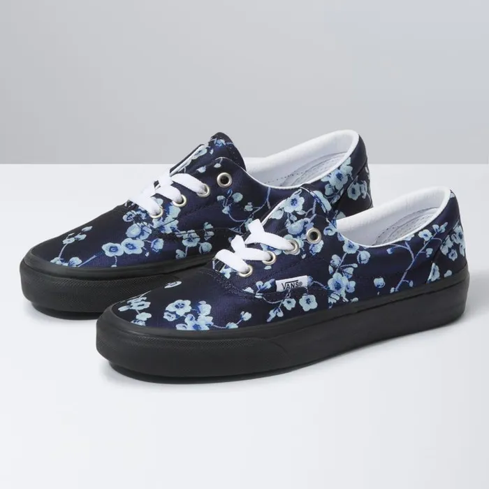Classics Shoes Women Vans Florals Era Blueblack