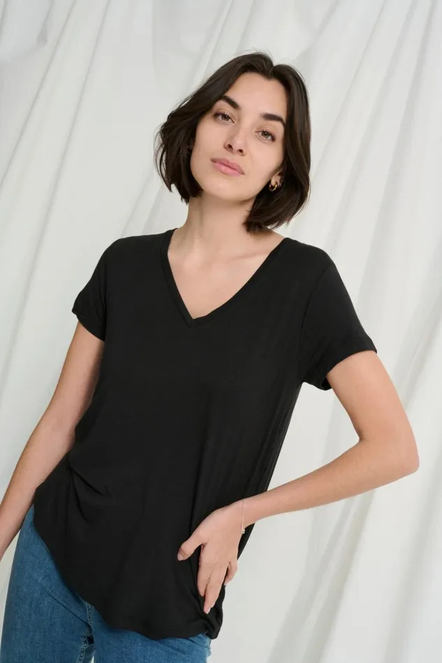 CULTURE Tops and TShirts CUpoppy Tshirt Black 8211 Women