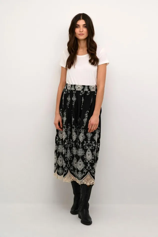 CULTURE Tops and TShirts CUrenata Tshirt Spring Gardenia 8211 Women