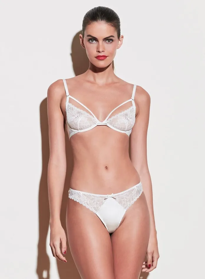 Fleur Du Mal Bras Women Gardenia Lace Demi Bra Creme Fleur Du Mal Bras Women Gardenia Lace Demi Bra Creme