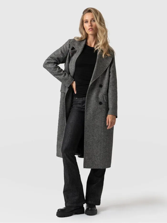 Hampton Coat 8211 Monochrome Chevron Monochrome Chevron Women Saint And Sofia Coats and Jackets Hampton Coat 8211 Monochrome Chevron Monochrome Chevron Women Saint And Sofia Coats and Jackets