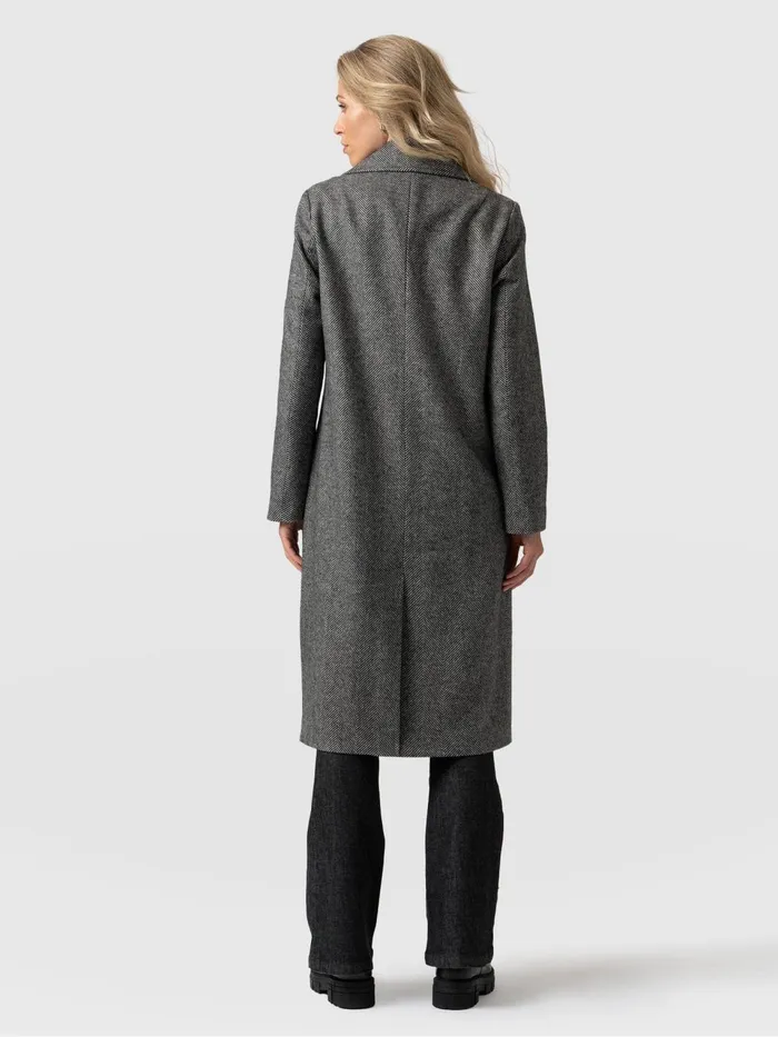 Hampton Coat 8211 Monochrome Chevron Monochrome Chevron Women Saint And Sofia Coats and Jackets