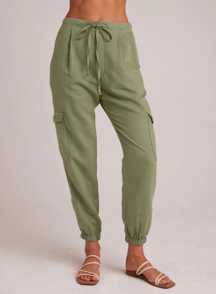 Isla Pleated Jogger 8211 Lush Foliage Women Bella Dahl Joggers Isla Pleated Jogger 8211 Lush Foliage Women Bella Dahl Joggers