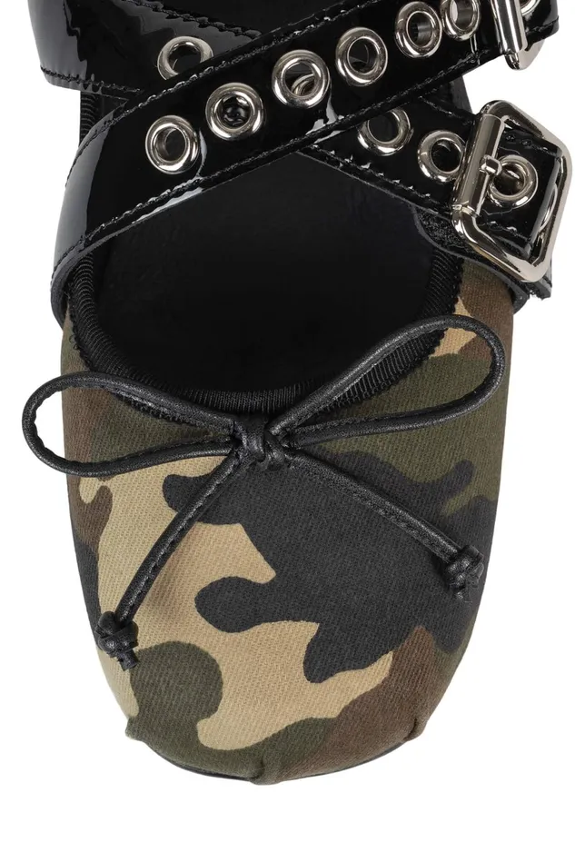 Jeffrey Campbell CHOREO Khaki Camo Black Women Ballet Flats