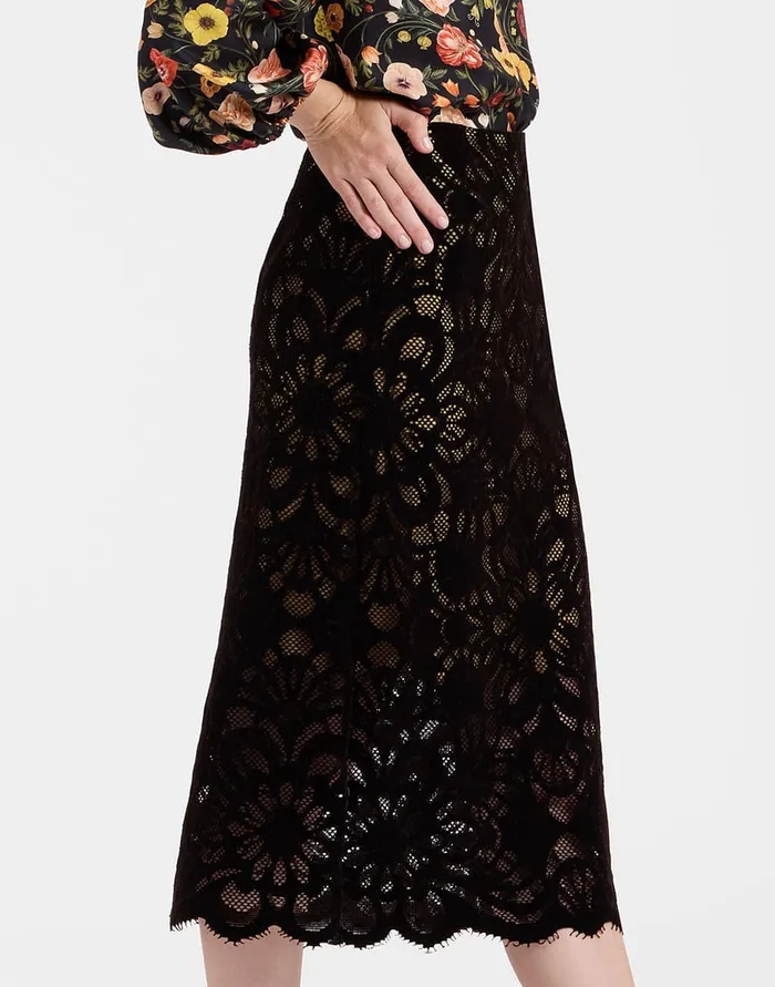 La Doublej Pencil Skirt Vaudeville Brown In Cotton Lace Women Skirts
