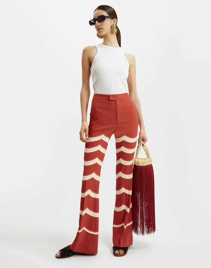 La Doublej Saturday Night Pants Fans Place Red In Envers Satin Women Shorts and Pants La Doublej Saturday Night Pants Fans Place Red In Envers Satin Women Shorts and Pants