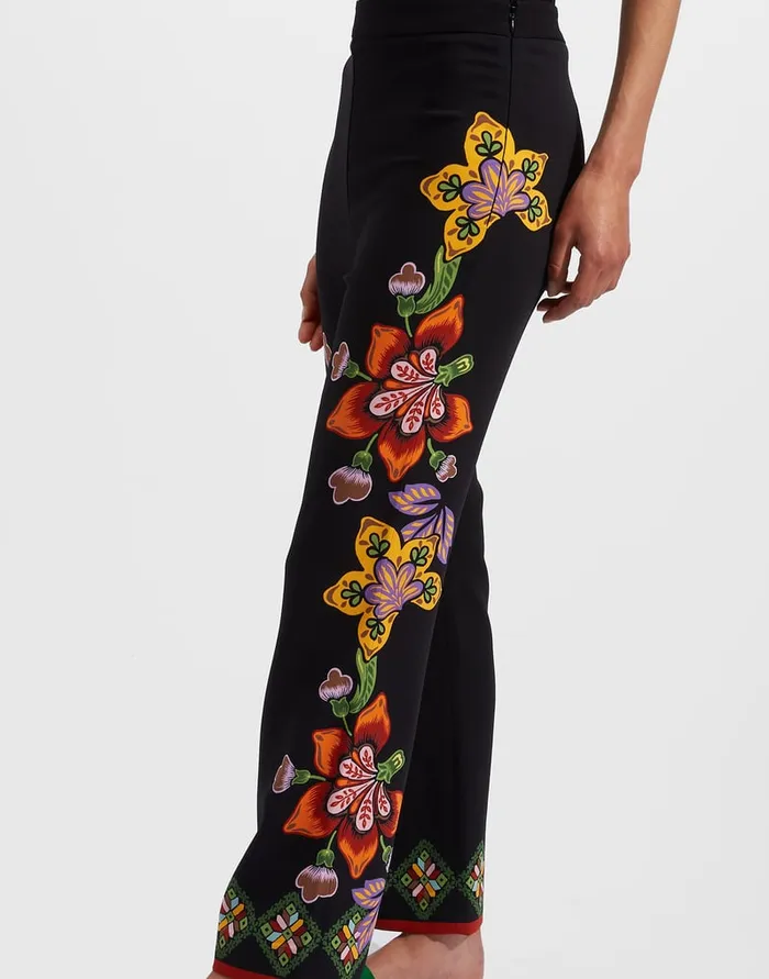 La Doublej Stretch Pants Folk Flowers Nero Place In Viscose Jersey Women Shorts and Pants