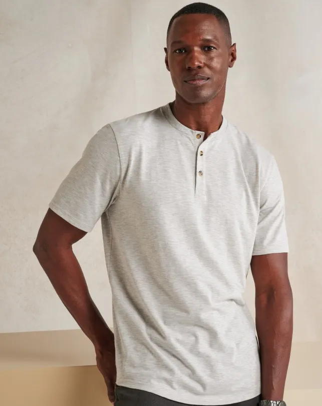 Men ALL ADRIFT TEE Heather Light Grey TravisMathew Tees