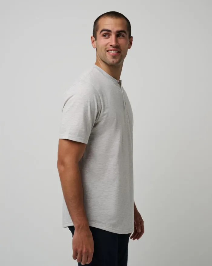 Men ALL ADRIFT TEE Heather Light Grey TravisMathew Tees