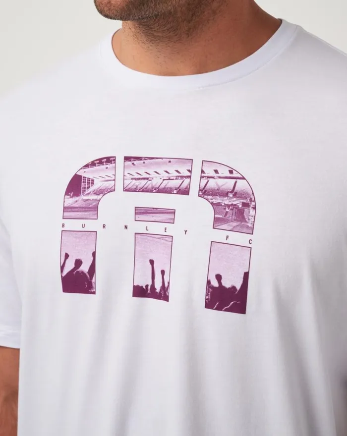 Men BURNLEY SHOOTOUT TEE White TravisMathew Tees