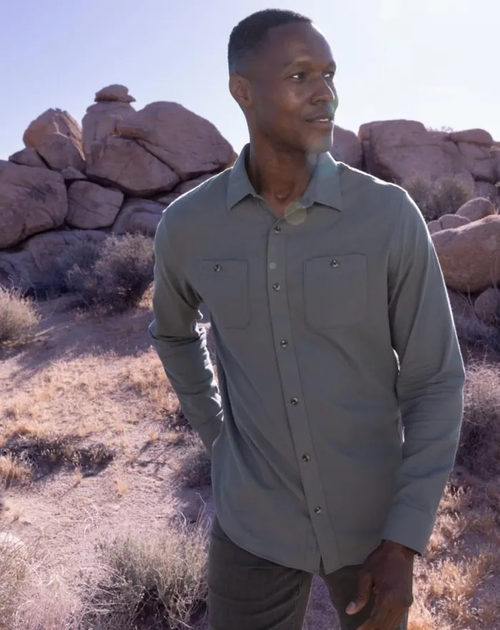 Men CLOUD FLANNEL BUTTONUP Dark Olive TravisMathew ButtonUps