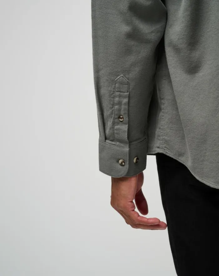 Men CLOUD FLANNEL BUTTONUP Dark Olive TravisMathew ButtonUps