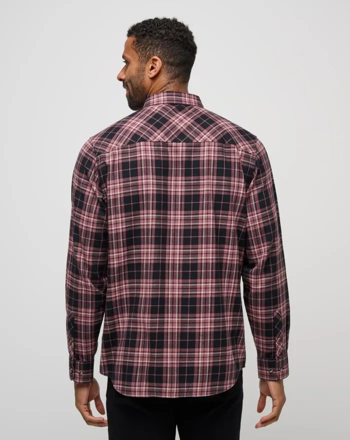 Men CLOUD FLANNEL PLAID BUTTONUP Blackroan Rouge TravisMathew ButtonUps Men CLOUD FLANNEL PLAID BUTTONUP Blackroan Rouge TravisMathew ButtonUps