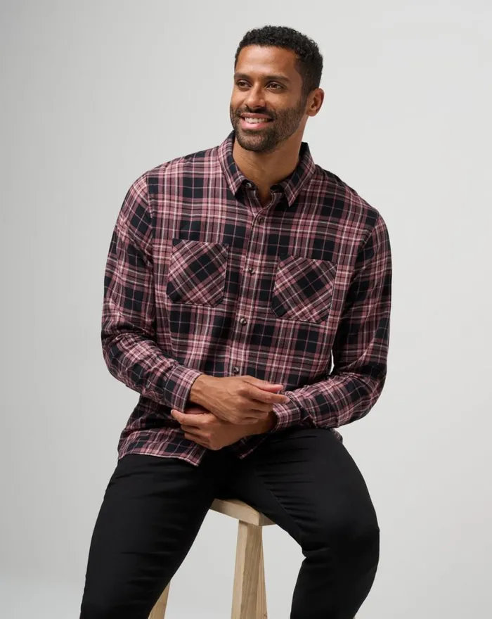 Men CLOUD FLANNEL PLAID BUTTONUP Blackroan Rouge TravisMathew ButtonUps Men CLOUD FLANNEL PLAID BUTTONUP Blackroan Rouge TravisMathew ButtonUps