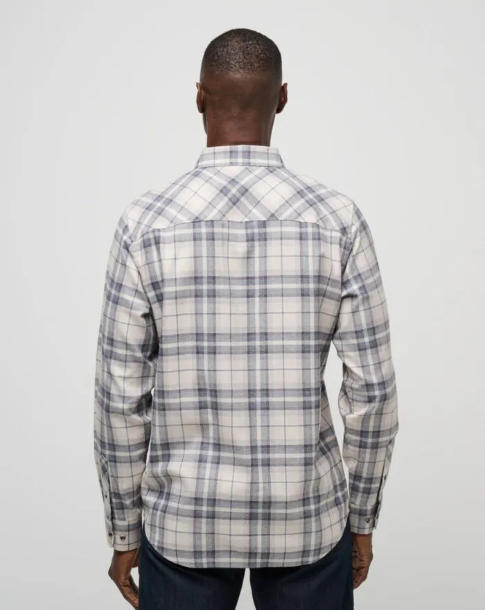 Men CLOUD FLANNEL PLAID BUTTONUP Oxford Tanplum TravisMathew ButtonUps Men CLOUD FLANNEL PLAID BUTTONUP Oxford Tanplum TravisMathew ButtonUps