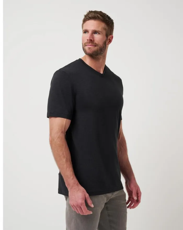 Men CLOUD TEE Black TravisMathew Tees