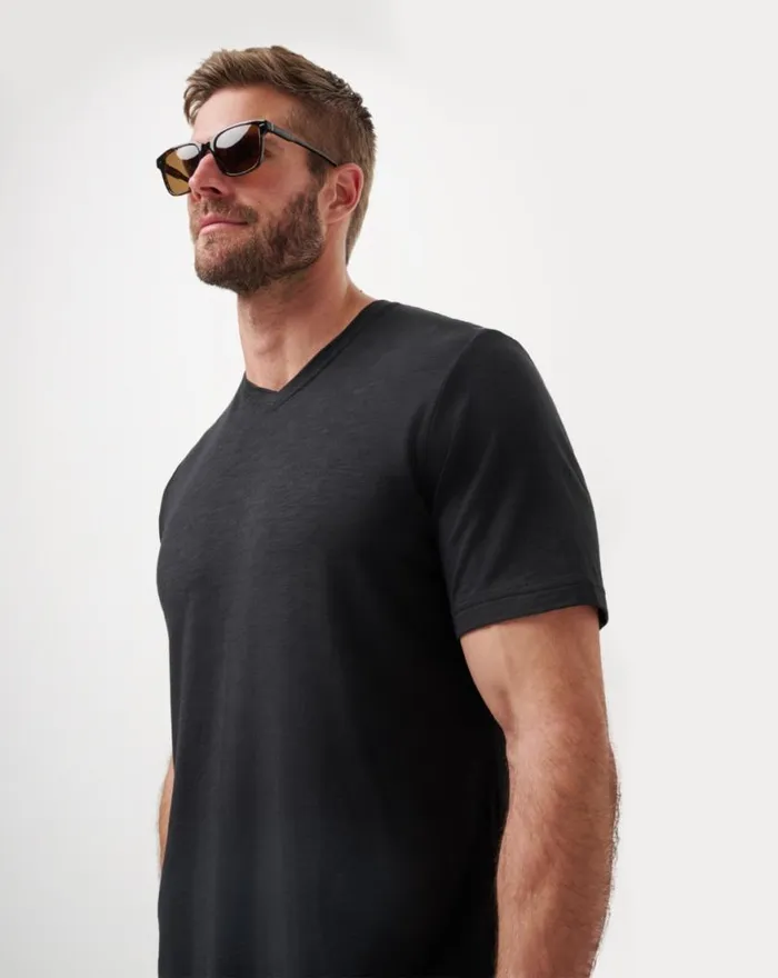 Men CLOUD TEE Black TravisMathew Tees