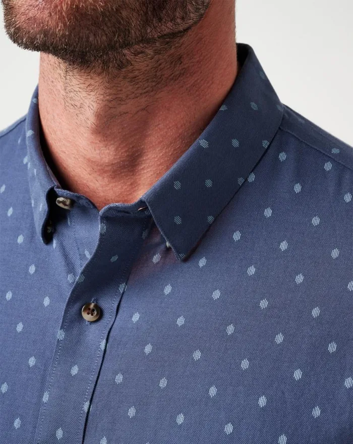 Men EARLY CHECK IN BUTTONUP Mood Indigovintage Indigo TravisMathew ButtonUps