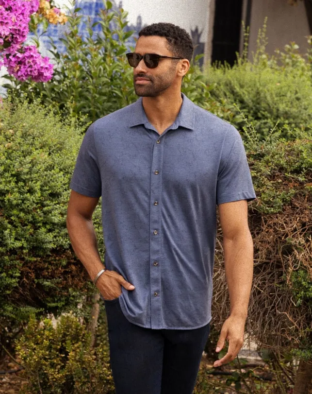 Men FEATHERWEIGHT TIDES BUTTONUP Mood Indigovintage Indigo TravisMathew ButtonUps
