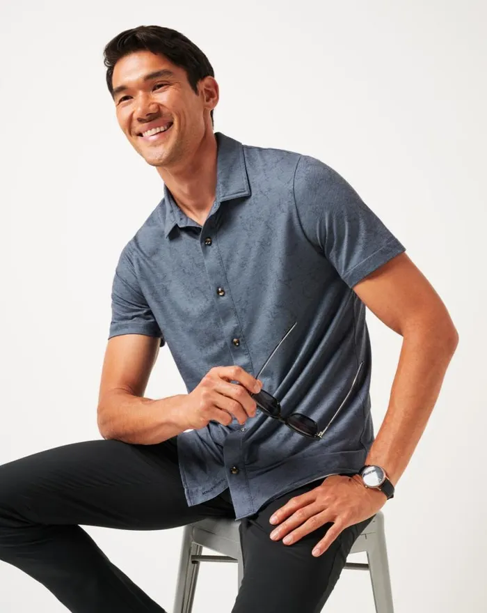Men FEATHERWEIGHT TIDES BUTTONUP Mood Indigovintage Indigo TravisMathew ButtonUps