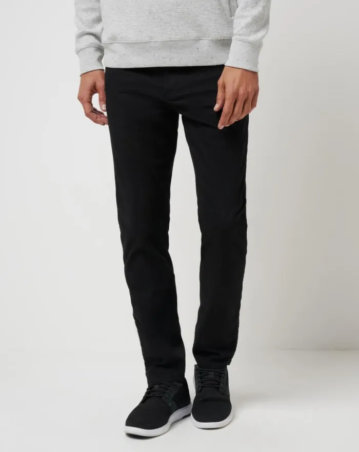 Men LEGACY FEATHERWEIGHT JEANS Black TravisMathew Jeans