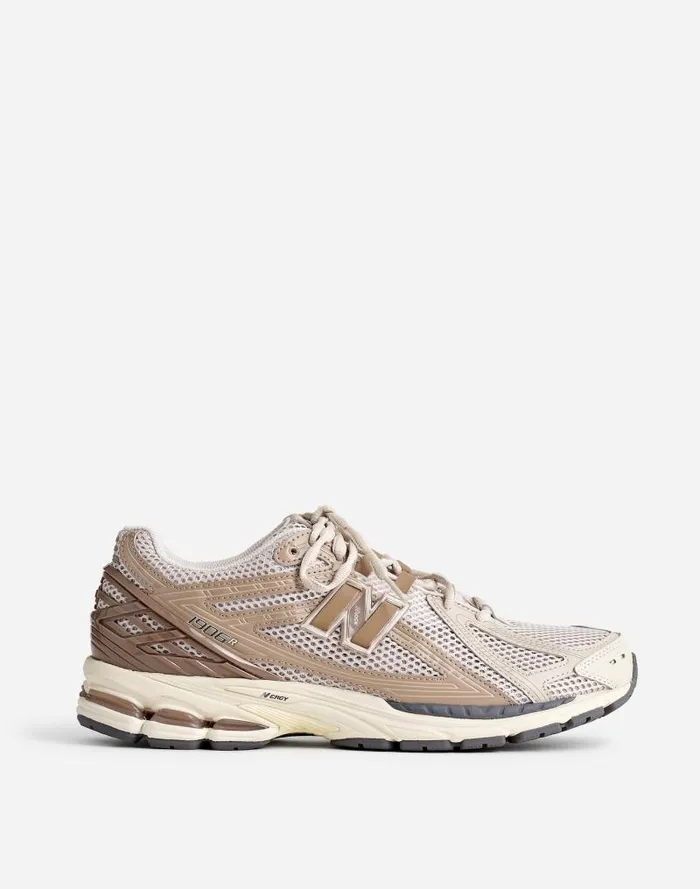 Men New Balance 1906R Sneakers Timberwolf Grey Moonbeam Madewell Sneakers