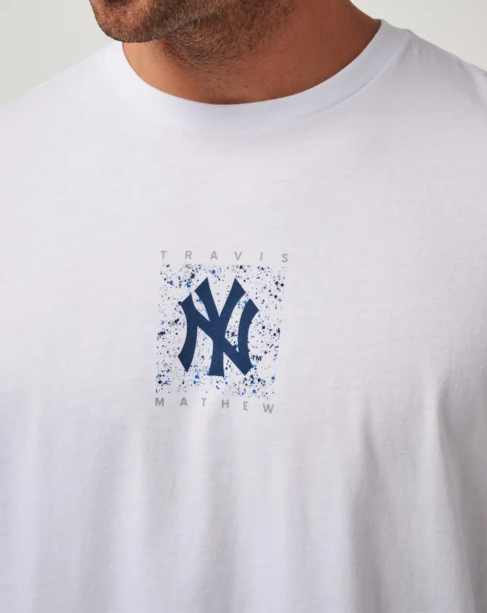Men NEW YORK YANKEES IN THE DUGOUT TEE White TravisMathew Tees