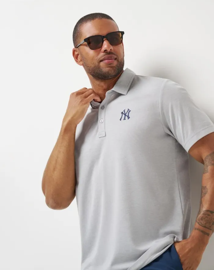 Men NEW YORK YANKEES PLAYOFF PITCH POLO Heather Grey TravisMathew Polos
