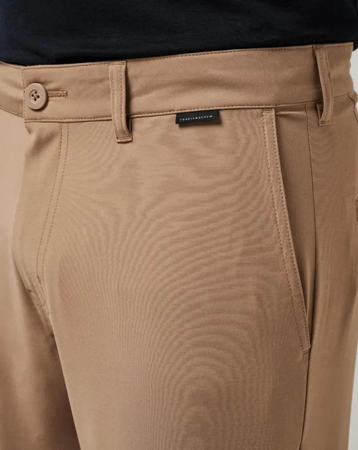 Men OPEN TO CLOSE TECH CHINO PANT Khaki TravisMathew Pants