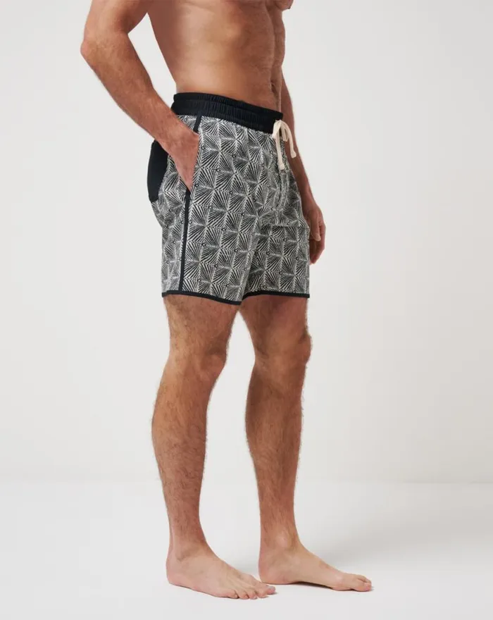 Men SANDSWEPT BOARDSHORT 8IN Italian Sand TravisMathew Shorts