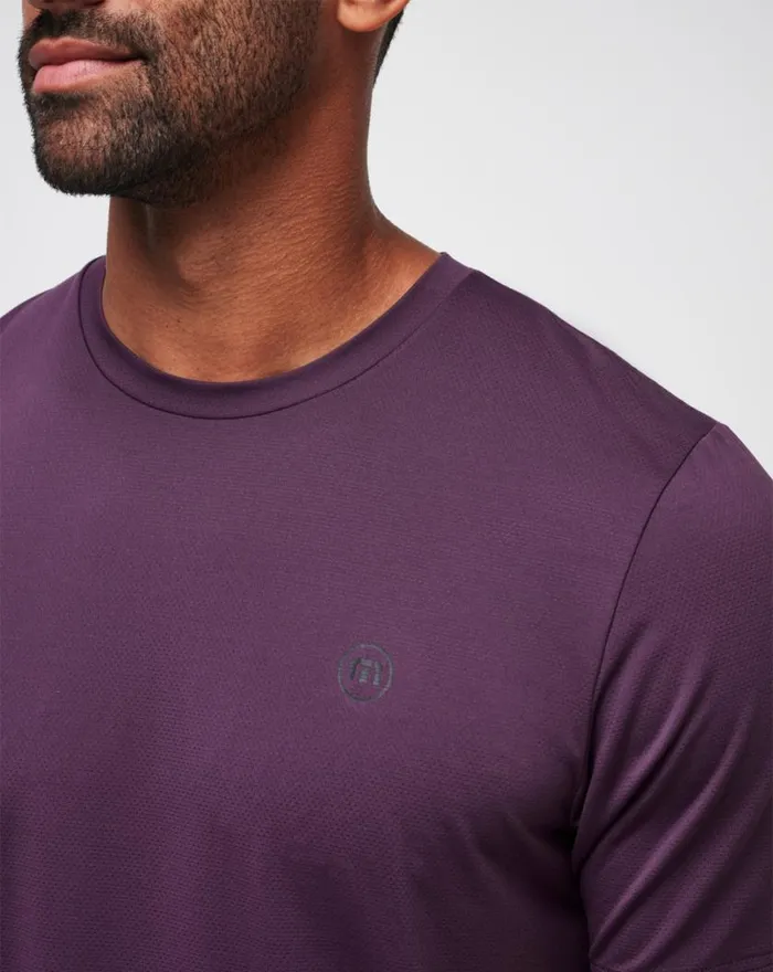 Men SCENIC VISTA ACTIVE TEE Plum TravisMathew Tees