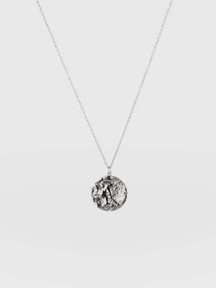 Molten Disc Charm Necklace 8211 Silver Silver Women Saint And Sofia Necklaces Molten Disc Charm Necklace 8211 Silver Silver Women Saint And Sofia Necklaces