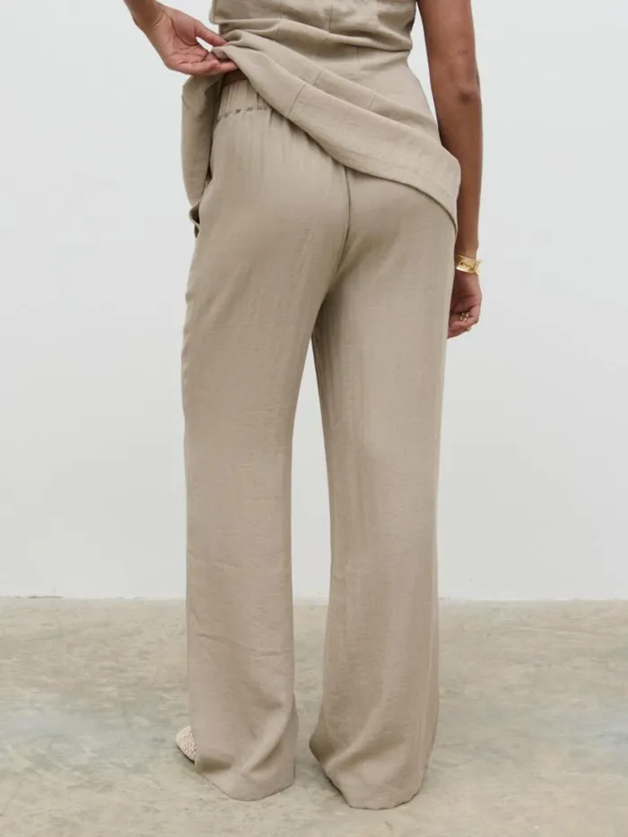 Pretty Lavish Bottoms Women Remy Trousers Beige