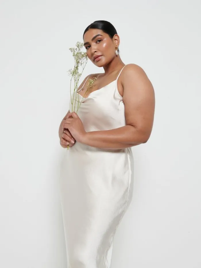 Pretty Lavish Bridesmaid Dresses Women Keisha Maxi Bridesmaid Dress Curve Champagne