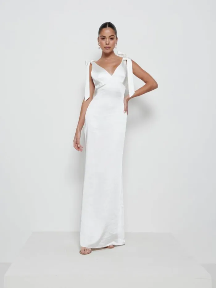 Pretty Lavish Bridesmaid Dresses Women Piper Tie Maxi Bridesmaid Dress Ivory