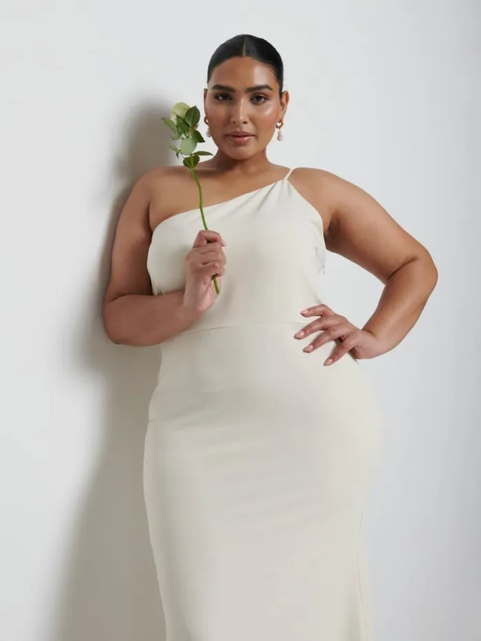Pretty Lavish Crepe Bridesmaid Dresses Women Amelia Crepe Maxi Bridesmaid Dress Curve Champagne