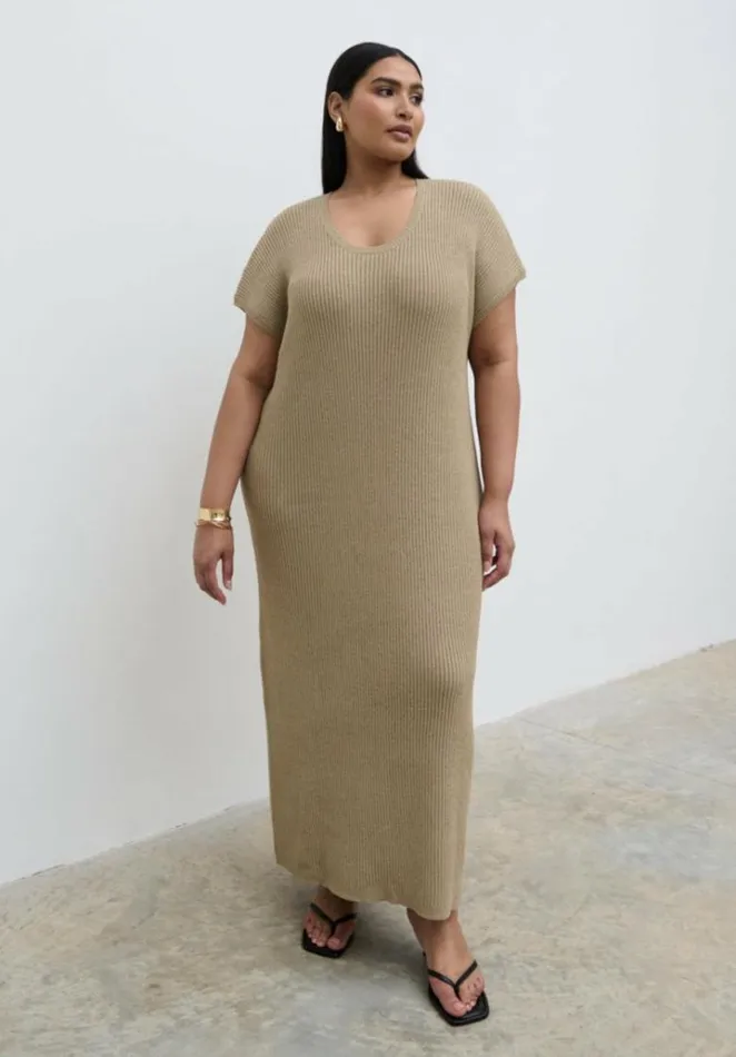 Pretty Lavish Curve Women Rose Knit Midaxi Dress Curve Beige