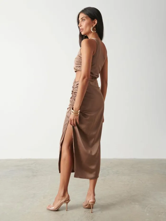 Pretty Lavish Dresses Women Sachi Cut Out Ruched Midaxi Dress Mocha
