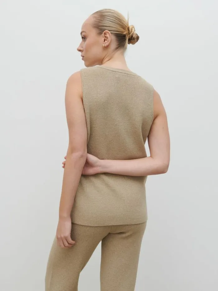Pretty Lavish Knitwear Women Kourtney Knit Waistcoat Beige