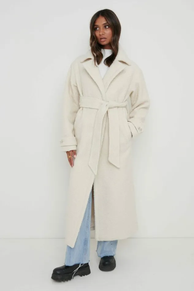 Pretty Lavish Outerwear Women Grayson Boucle Oversized Coat Cream