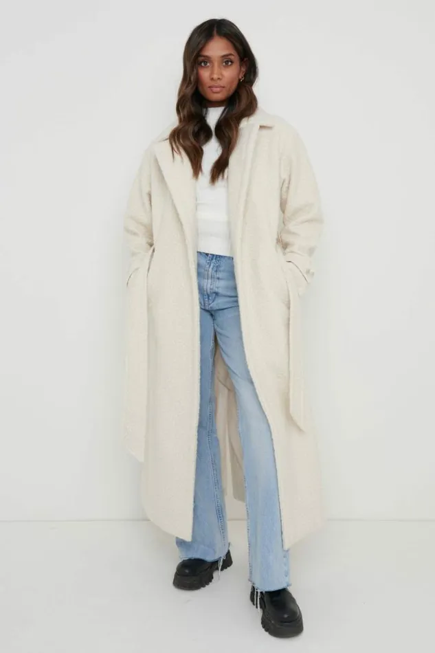 Pretty Lavish Outerwear Women Grayson Boucle Oversized Coat Cream