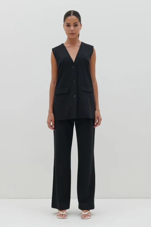 Pretty Lavish Tops Women Harlee Sleeveless Waistcoat Black
