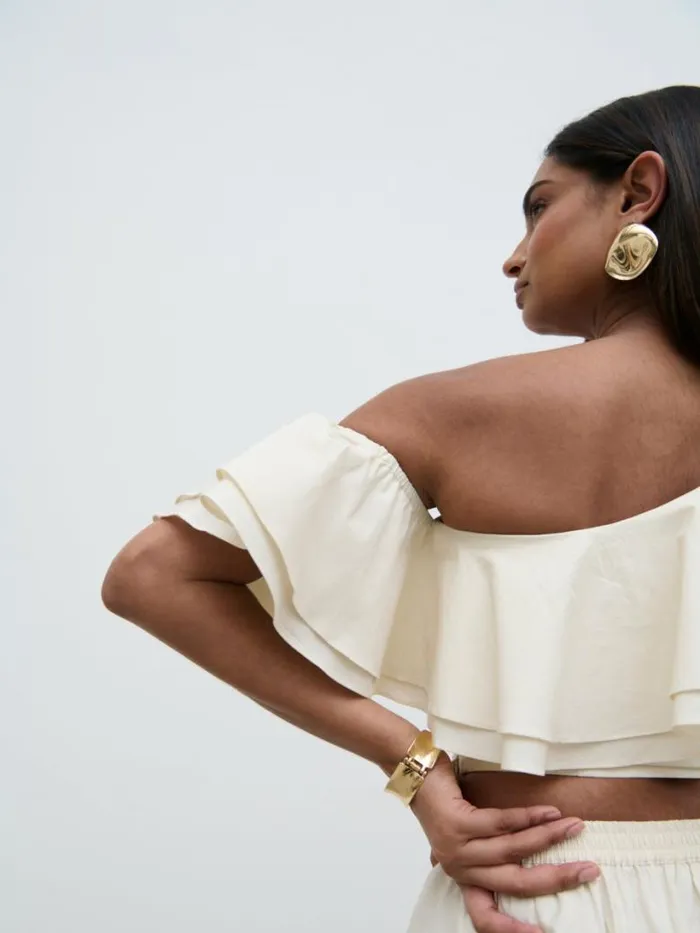 Pretty Lavish Tops Women Sol Ruffle Cropped Top Beige