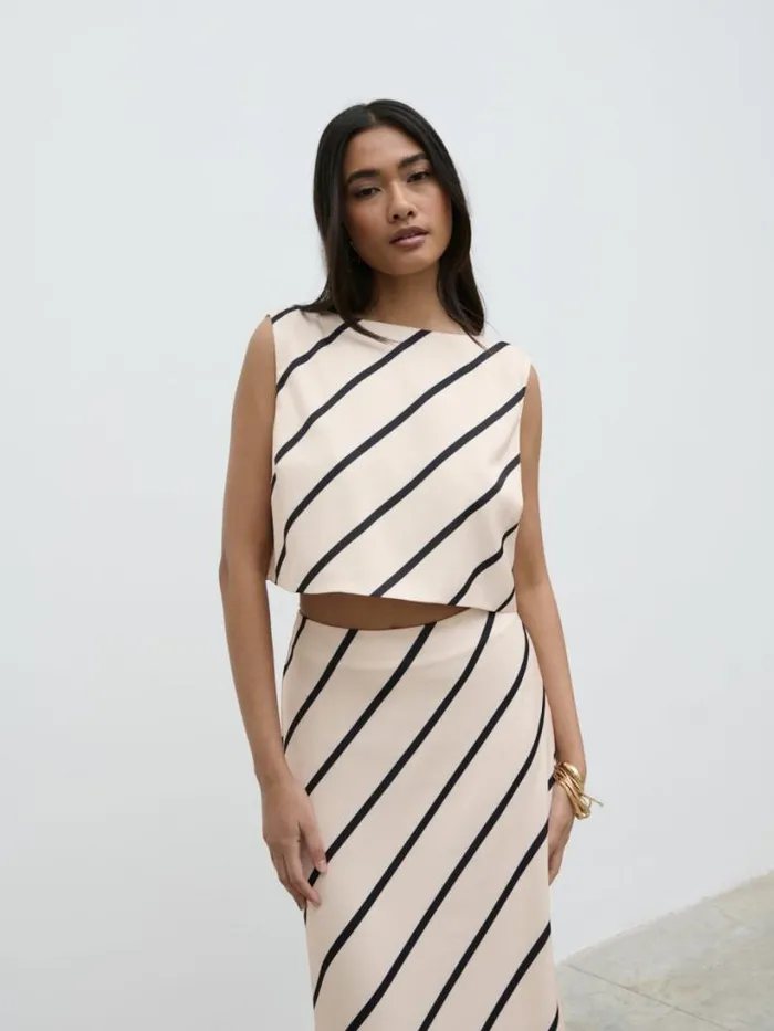 Pretty Lavish Tops Women Zuri Tied Striped Top Asymmetric Stripe