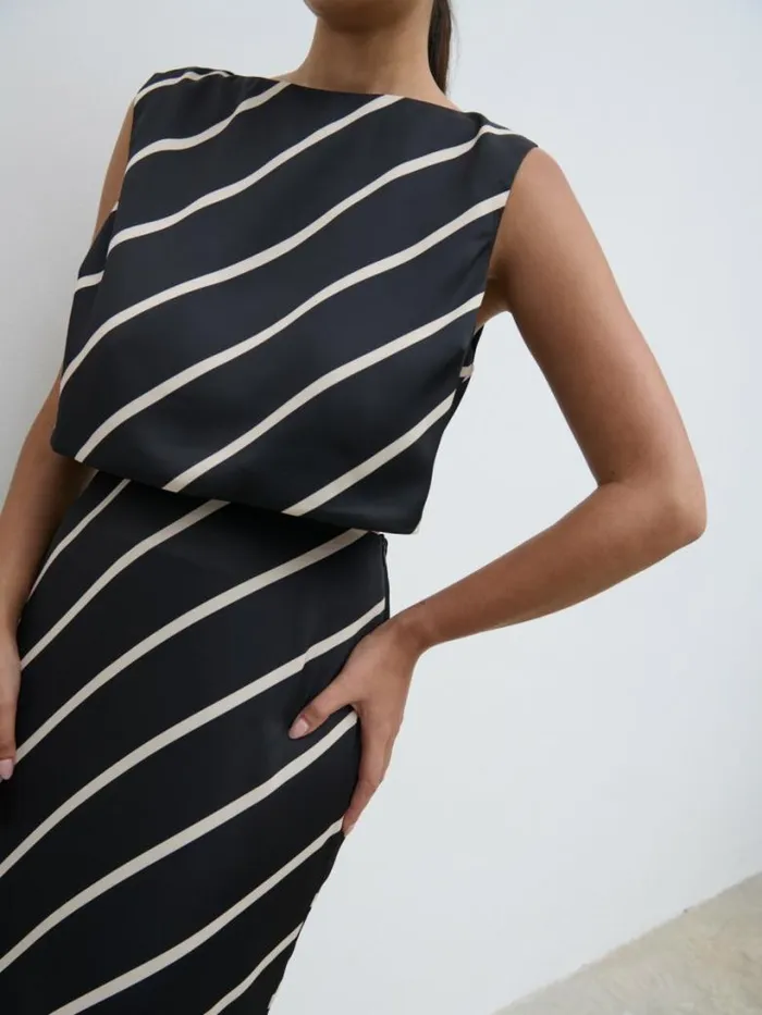 Pretty Lavish Tops Women Zuri Tied Striped Top Black And Cream Stripe