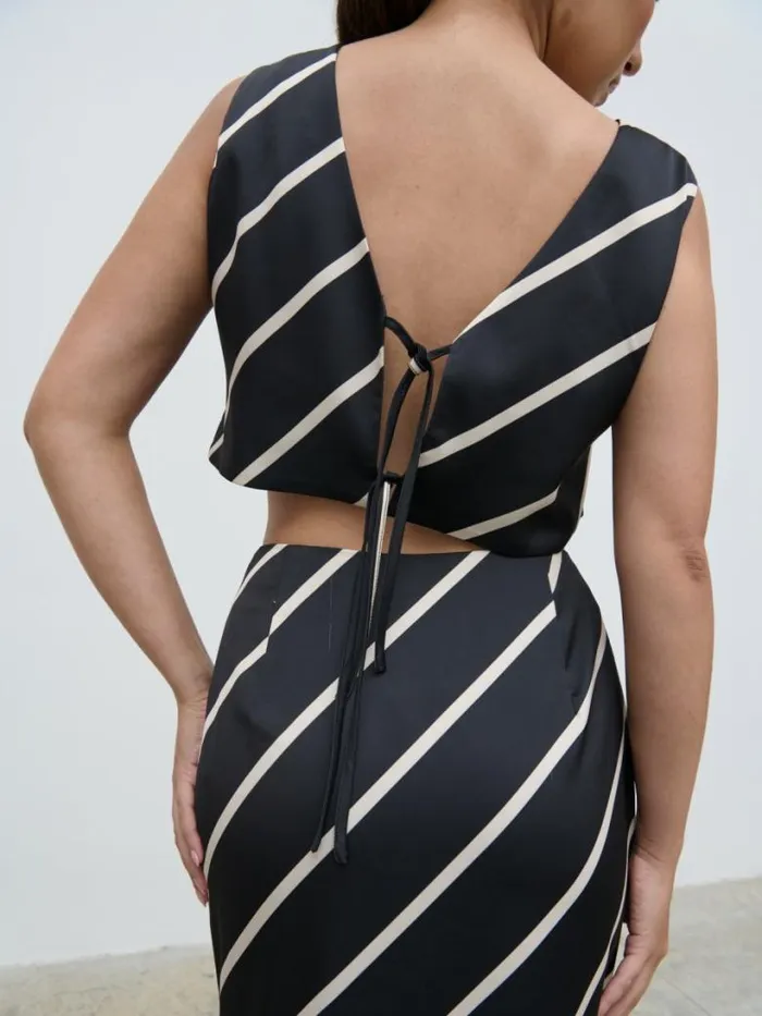 Pretty Lavish Tops Women Zuri Tied Striped Top Black And Cream Stripe
