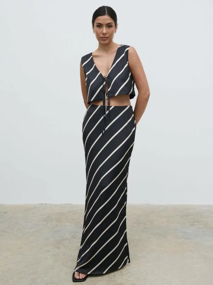 Pretty Lavish Tops Women Zuri Tied Striped Top Black And Cream Stripe