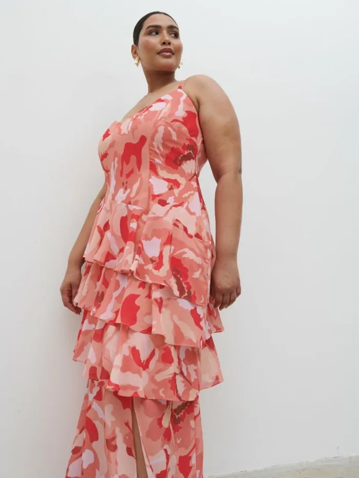 Pretty Lavish Wedding Guest Women Hettie Maxi Dress Curve Abstract Multi Floral