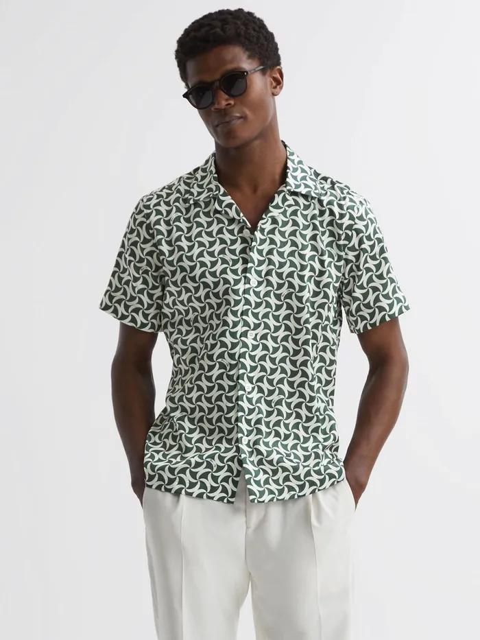 Reiss Shirts Raith Reiss Ch Printed Cuban Collar ButtonThrough Shirt Greenwhite 8211 Men