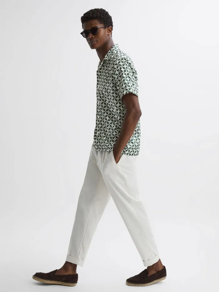 Reiss Shirts Raith Reiss Ch Printed Cuban Collar ButtonThrough Shirt Greenwhite 8211 Men